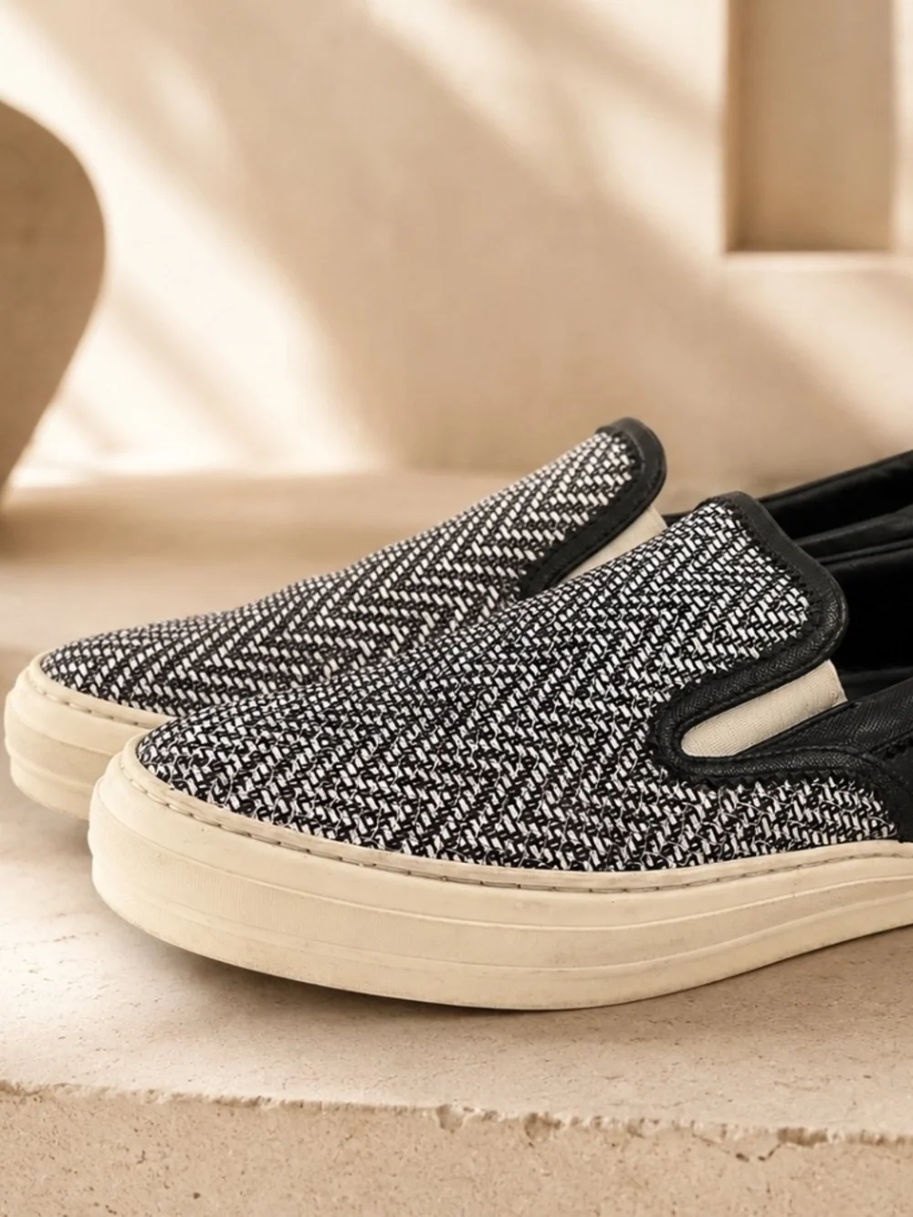 Salvatore Ferragamo Men's Slip On Sneakers 10M Herringbone Knit Leather Italy